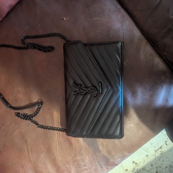 Yves Saint Laurent Black Chevron Clutch - Picture 2 of 4